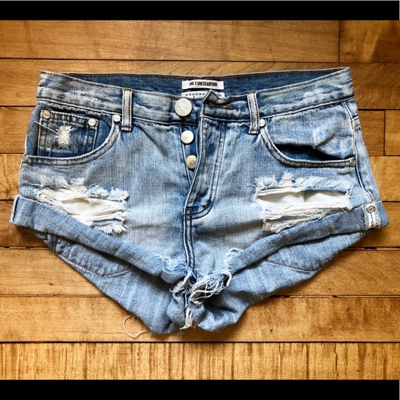 One Teaspoon Bandit Denim Shorts - Picture 2 of 3